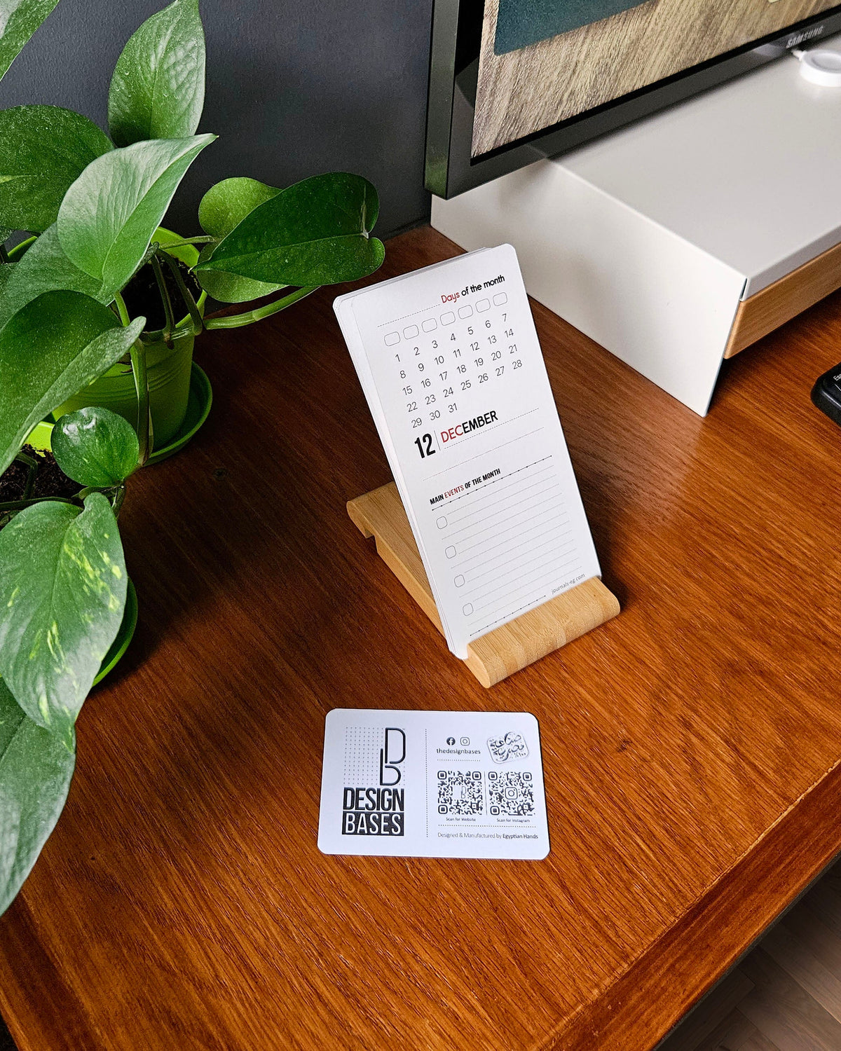 DB Monthly Calendar - Full Year - 12 Cards Design Bases