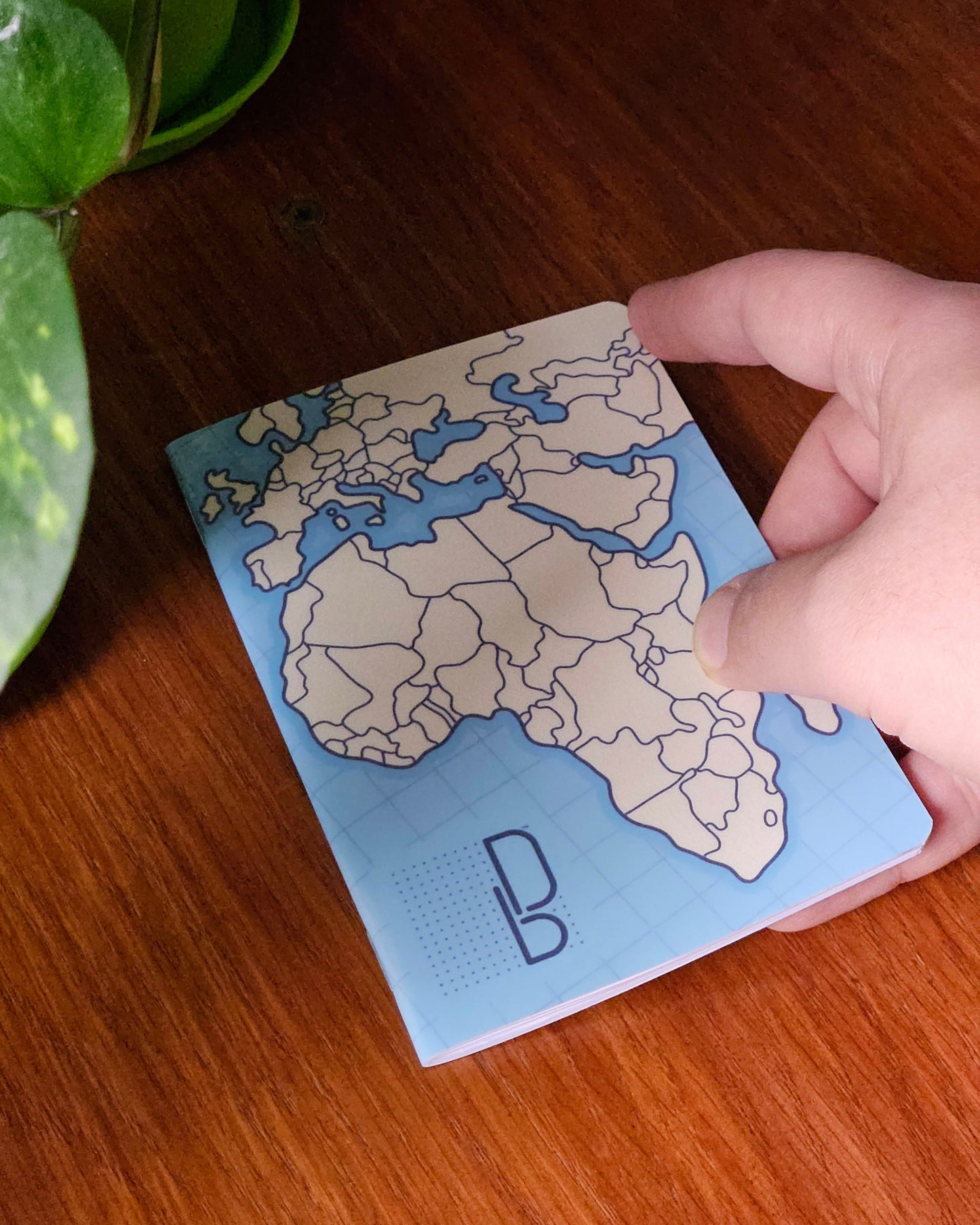 DB book | 14 x 10 cm - 52 Dotted Pages - (World Map) Design Bases